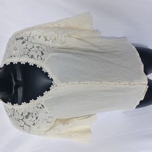 Amaryllis Lace Sleeve Blouse